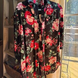 Torrid floral top with a belt